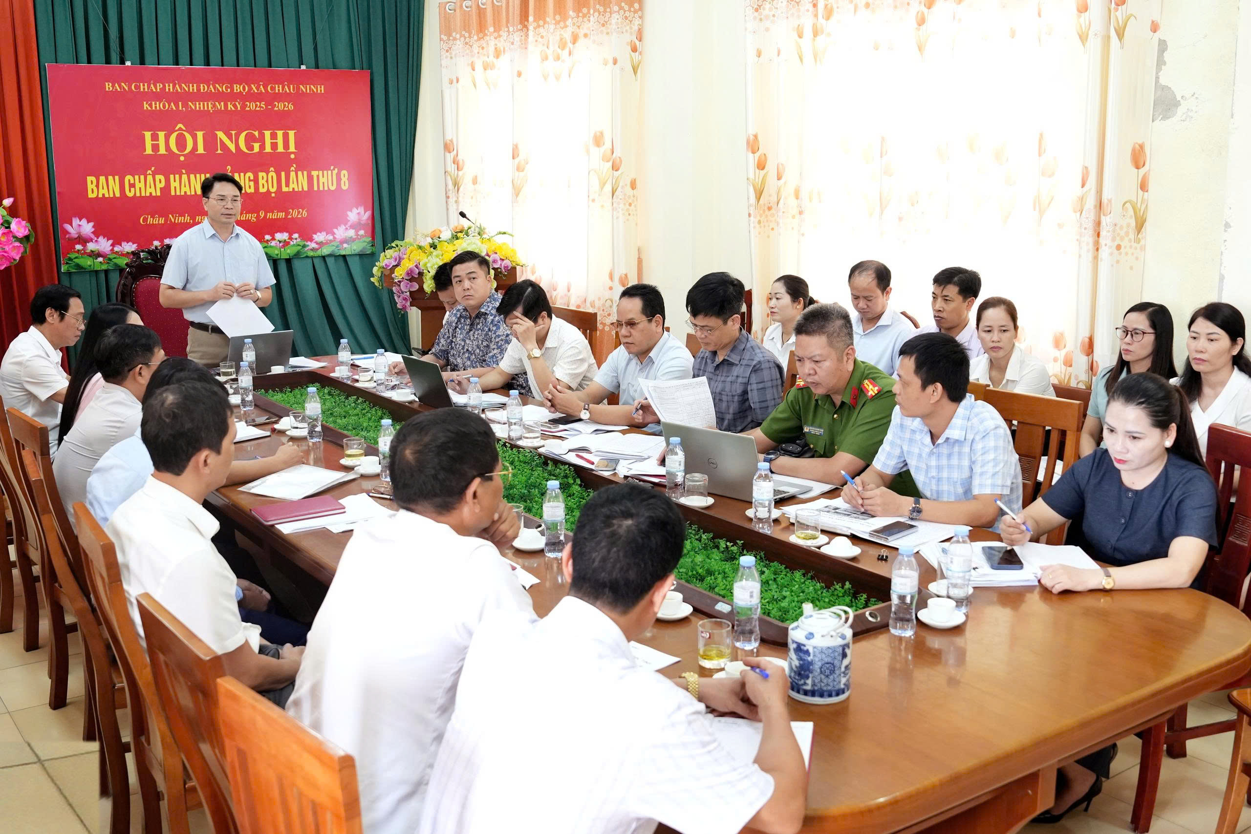 Ban chấp hành Đảng bộ xã Châu Ninh tổ chức hội nghị lần thứ 8