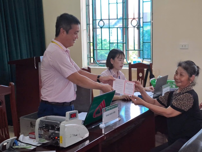 Xã Châu Ninh: Ngân hàng CSXH Khoái Châu huy động tiền gửi tiết kiệm – an toàn, linh hoạt, lợi ích vượt trội