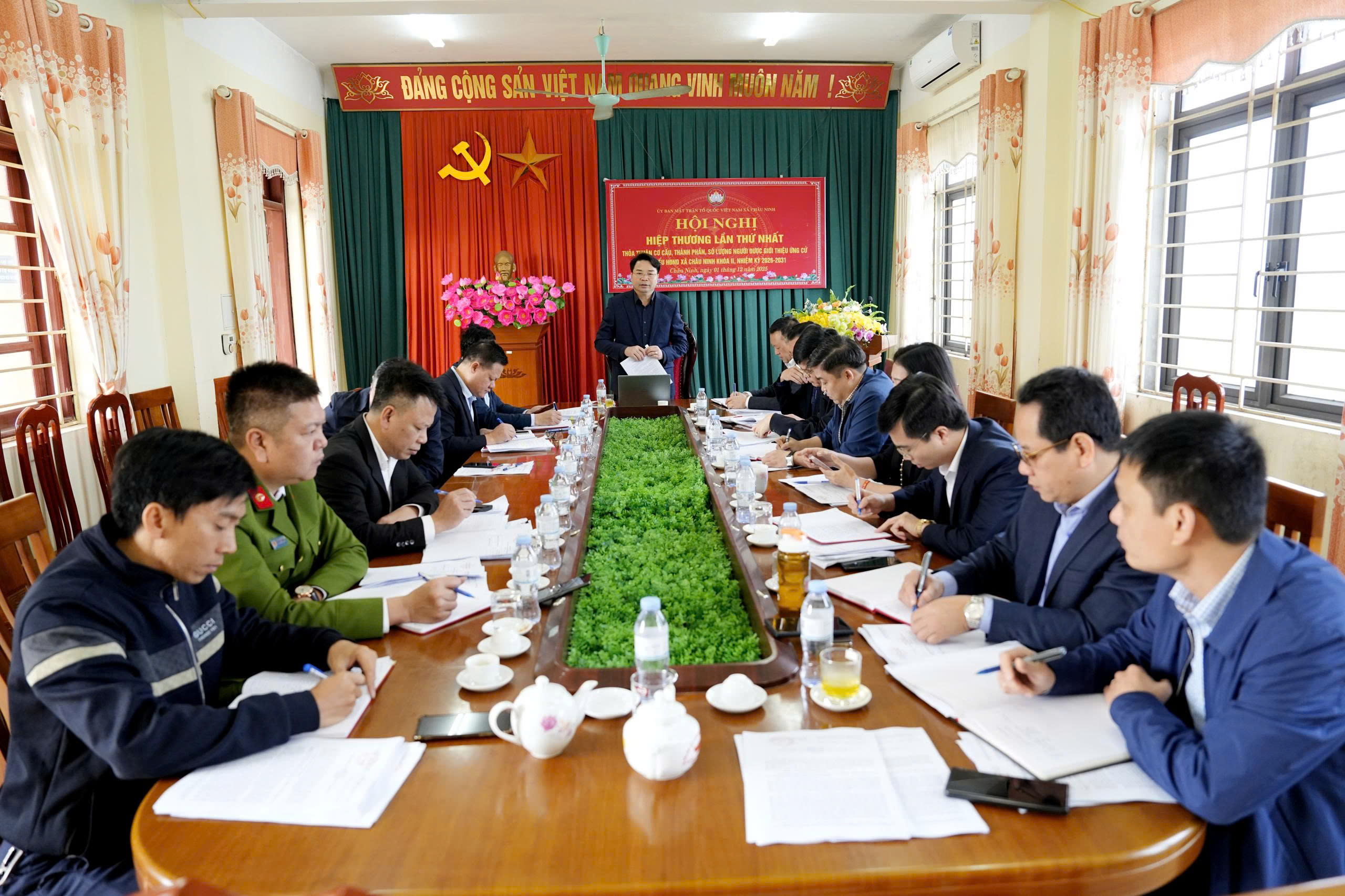 Ban Thường vụ Đảng ủy xã Châu Ninh tổ chức Hội nghị kiểm điểm, đánh giá tập thể, cá nhân năm 2025