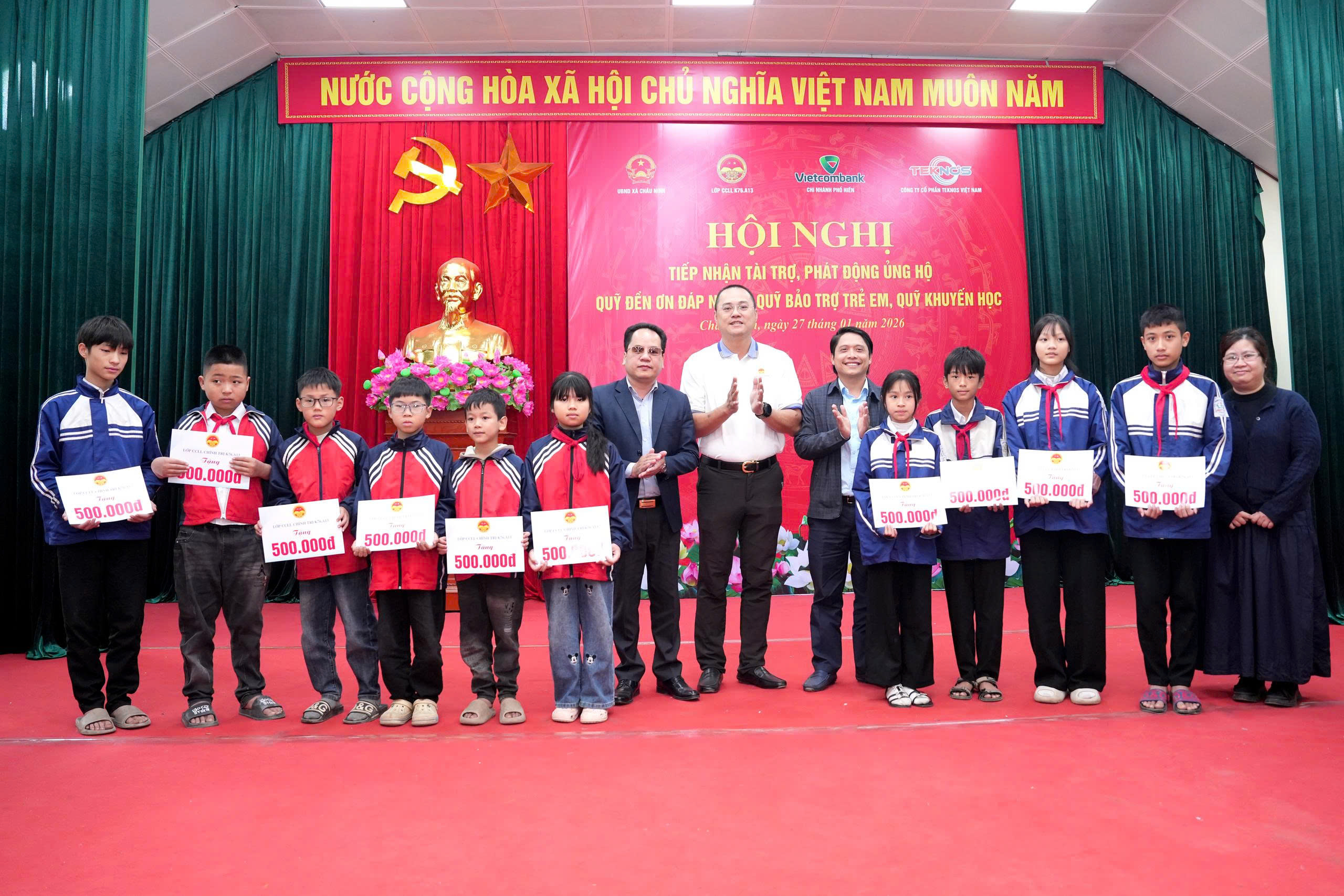 UBND xã Châu Ninh tổ chức hội nghị tiếp nhận và phát động ủng hộ các quỹ an sinh xã hội trên địa bàn xã