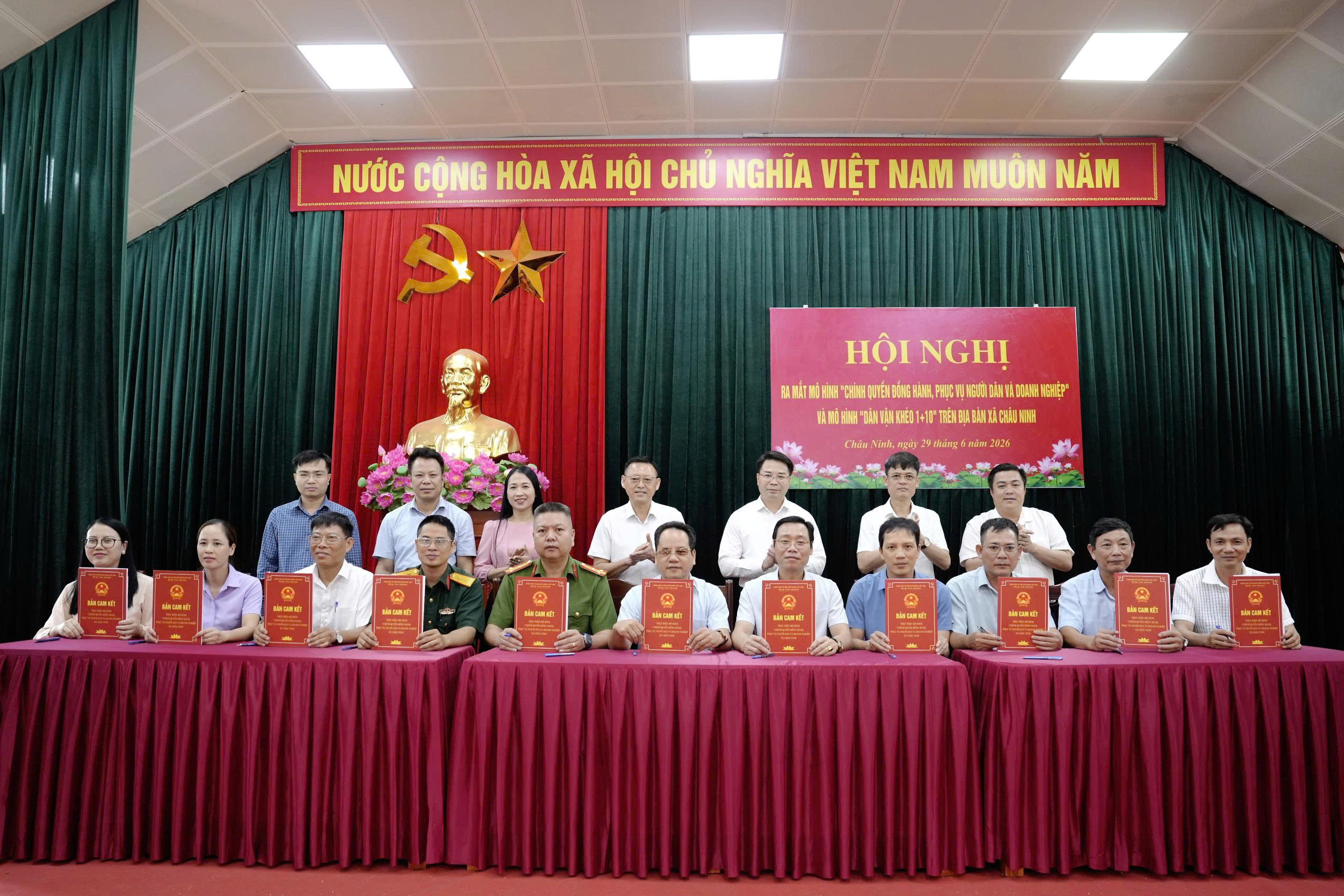 Xã Châu Ninh ra mắt mô hình “Dân vận khéo 1+10” và mô hình “Chính quyền phục vụ người dân và doanh nghiệp”